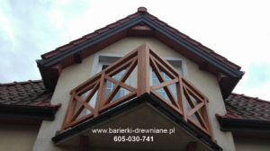 Balustrada drewniana balkonowa