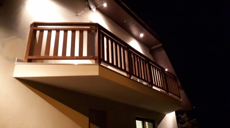 Balkonowa balustrada pionowa